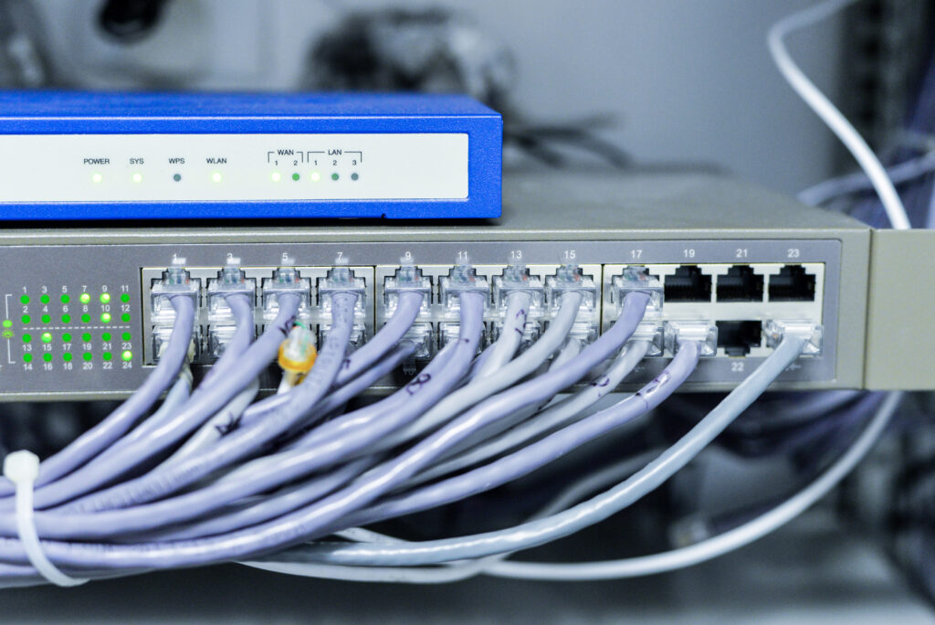 Structured Cabling vs Wireless Networking